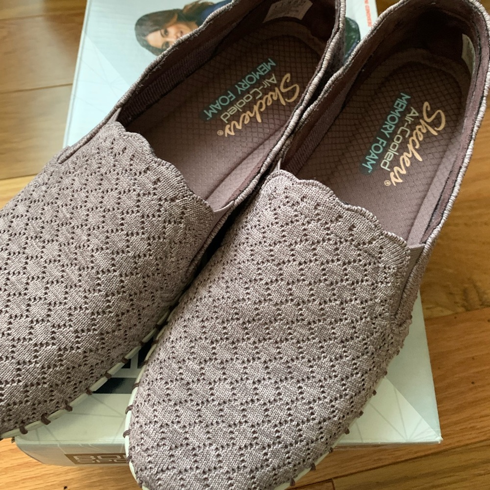Sketchers air cooled memory foam